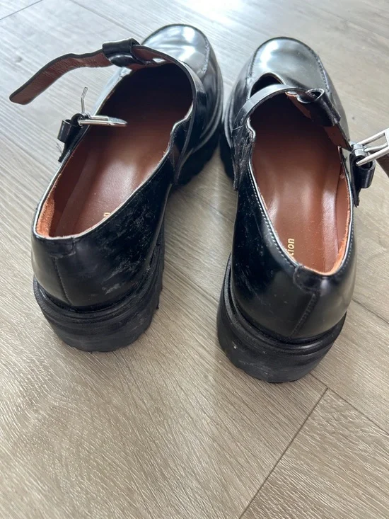 Reformation Black Patent Mary Jane Buckle Flats size 8 great condition - Picture 6 of 6